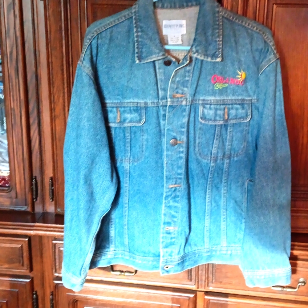 Jean Jacket, Jimmy Buffet, medium